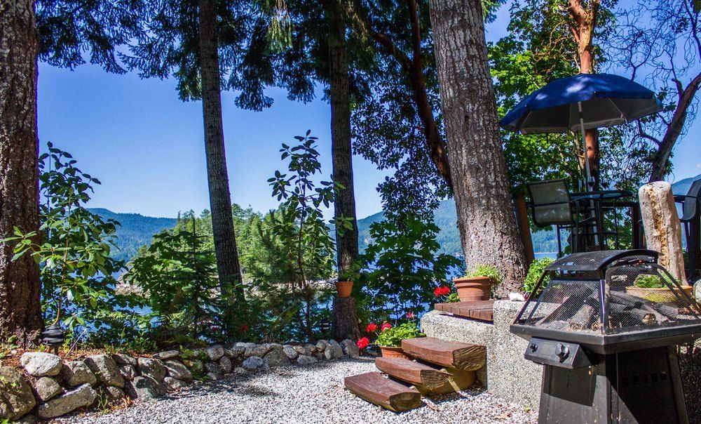 Tranquility Bay Waterfront Inn Sechelt Exteriör bild