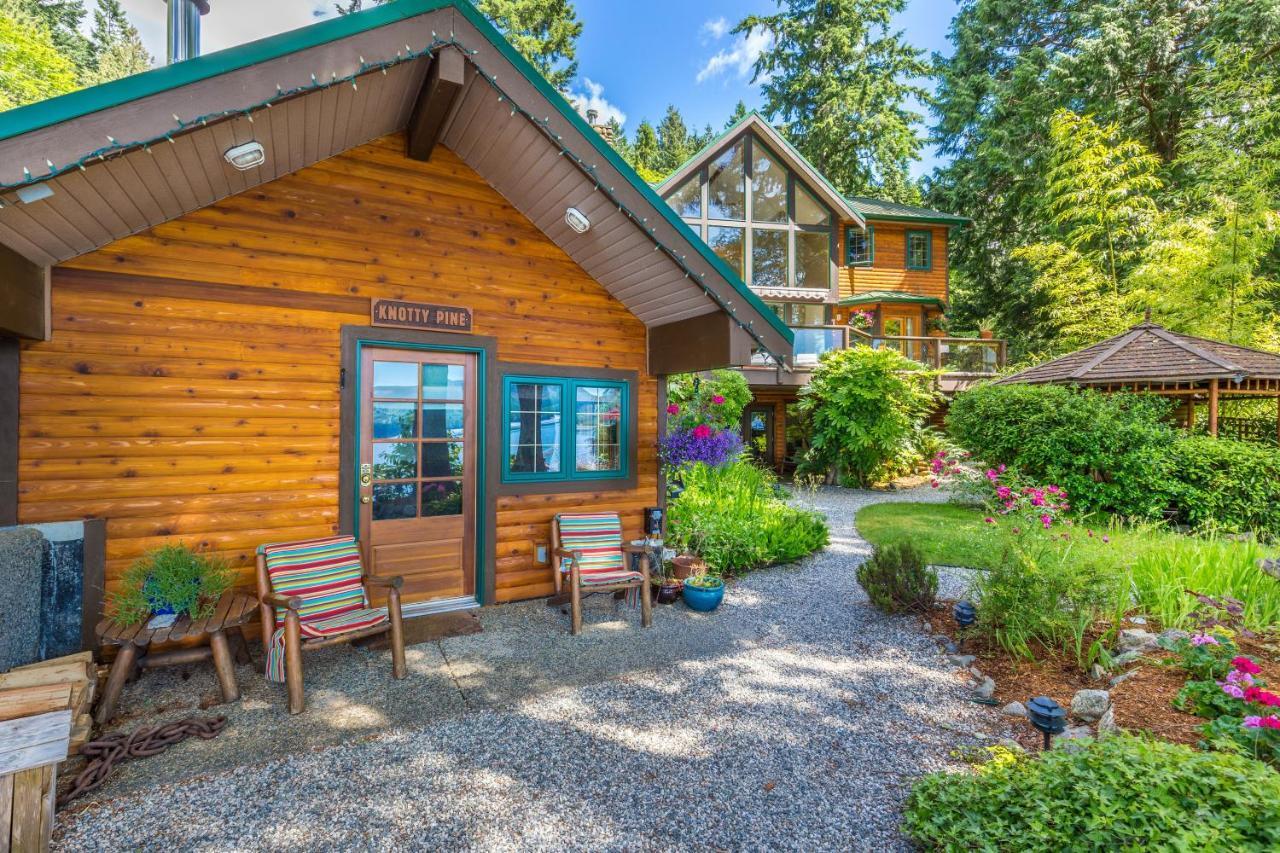 Tranquility Bay Waterfront Inn Sechelt Exteriör bild